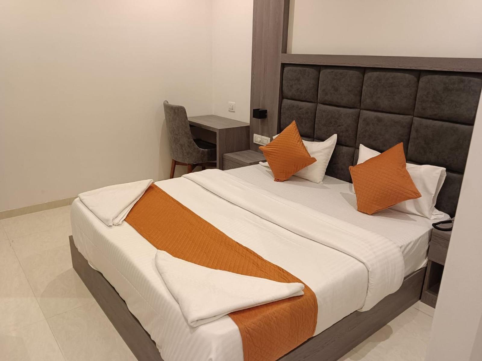 Hotel Metro Inn Bombay Eksteriør billede